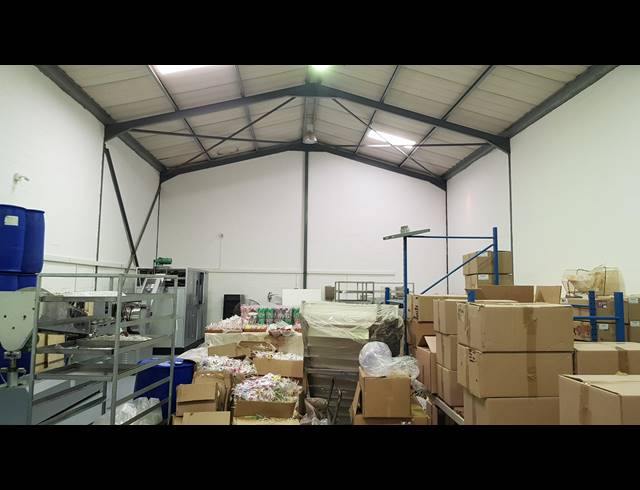 277M² FACTORY TO LET IN SAXENBURG PARK 1